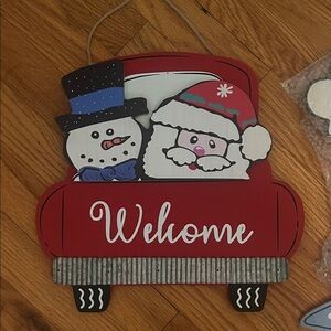 Changeable Holiday Welcome Sign - Red